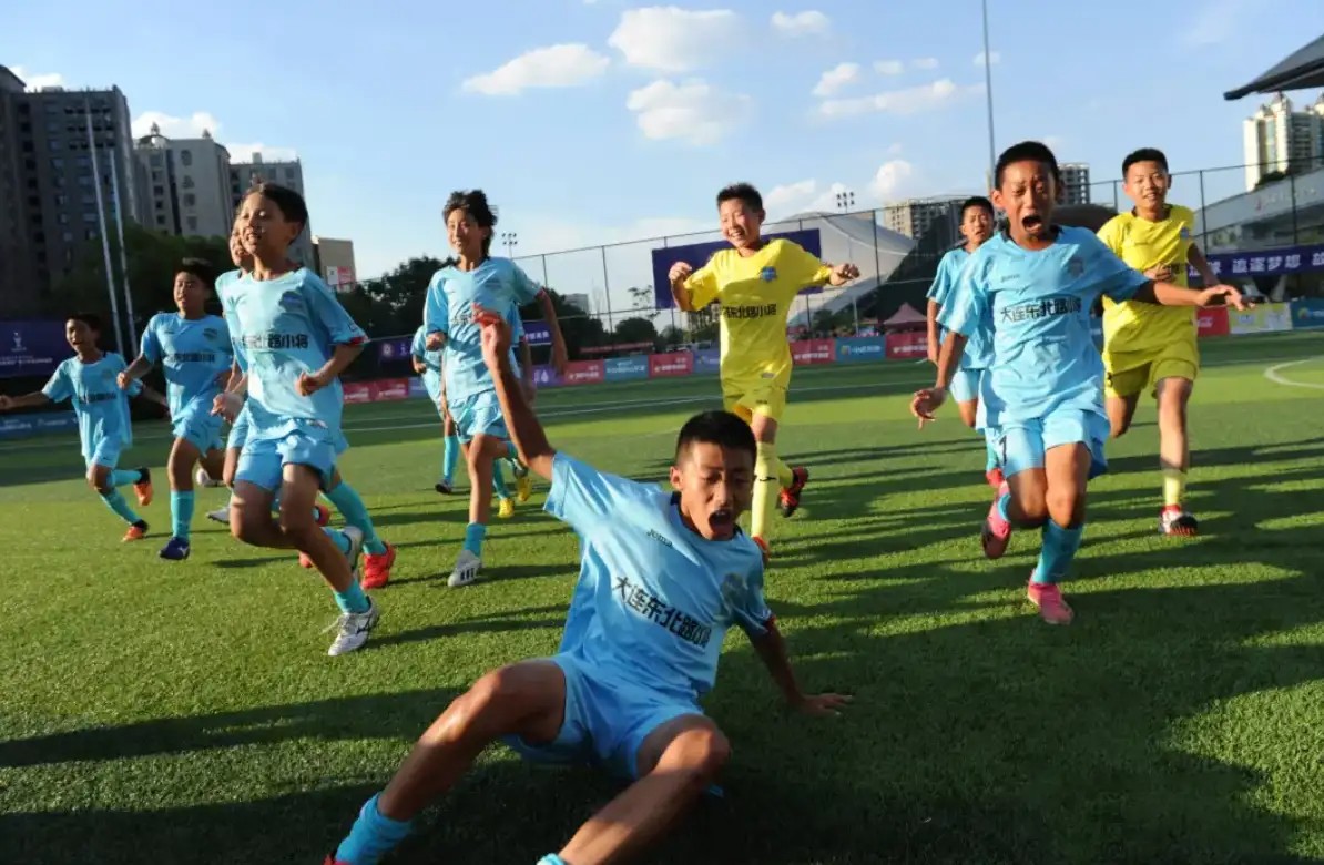 中国足球设施远超葡萄牙,但培养不出C罗!